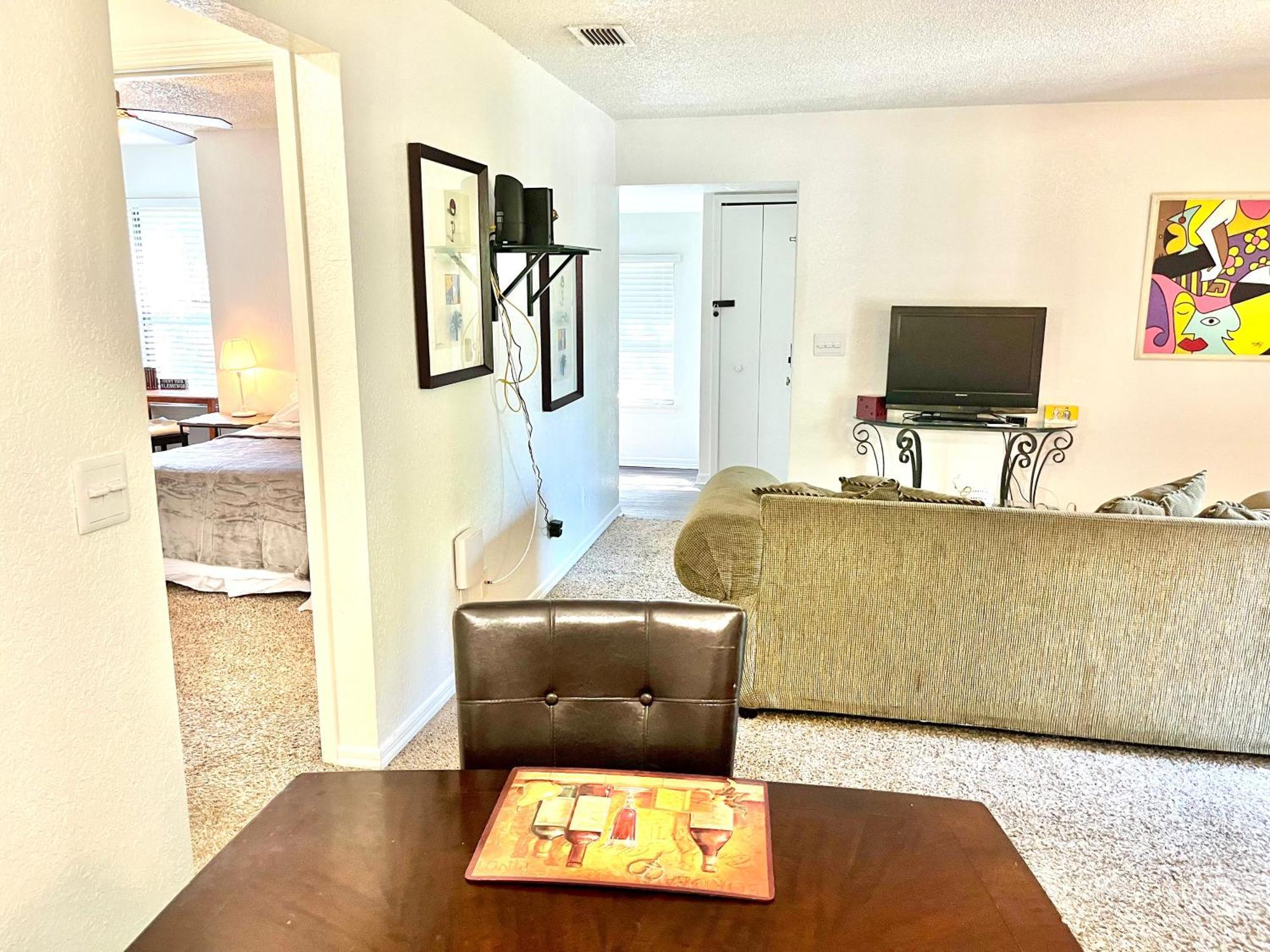 Daytona 2 Bed Apartment 10 Minutes To Beach With Balcony Port Orange Exterior photo