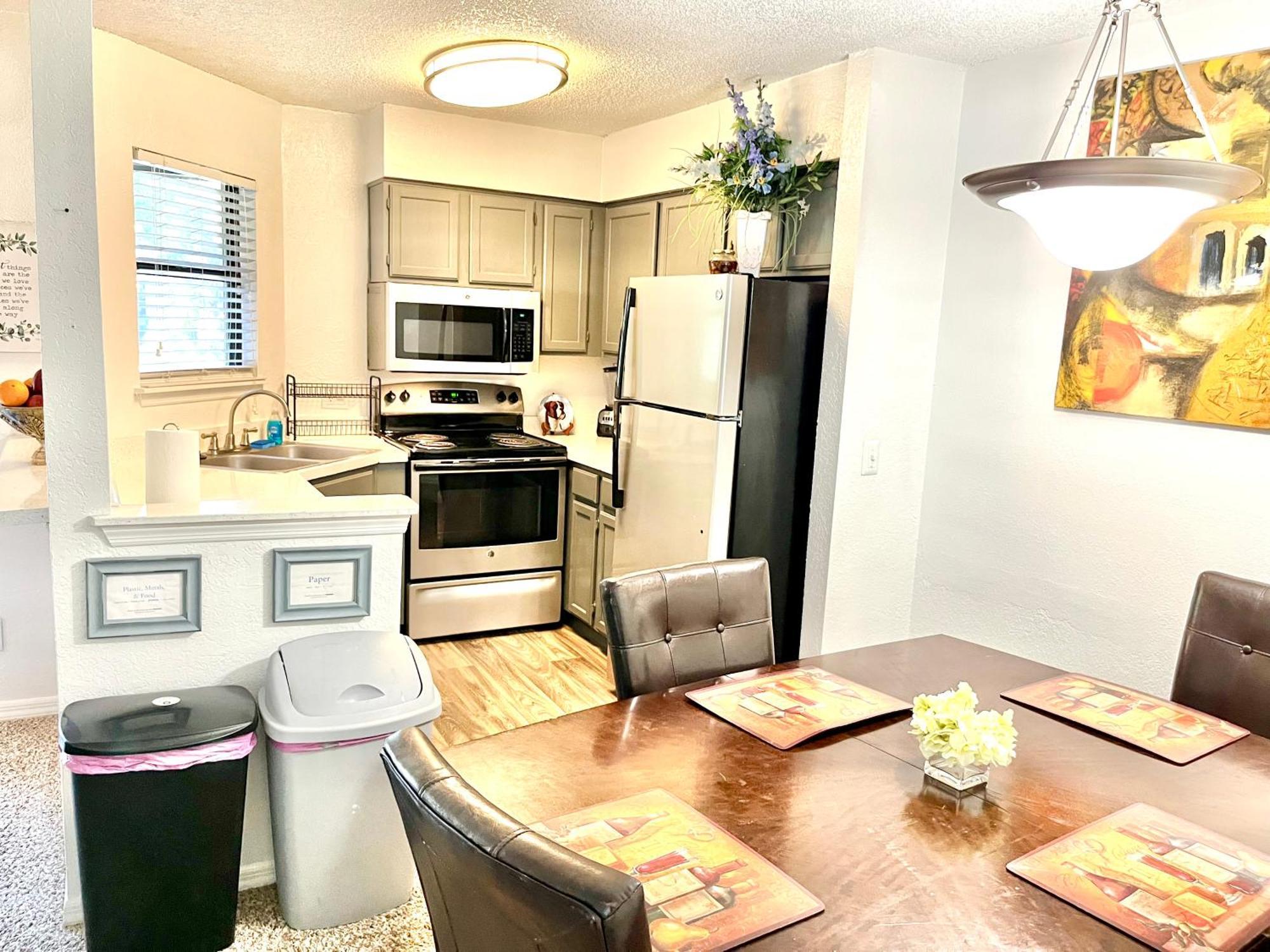Daytona 2 Bed Apartment 10 Minutes To Beach With Balcony Port Orange Exterior photo