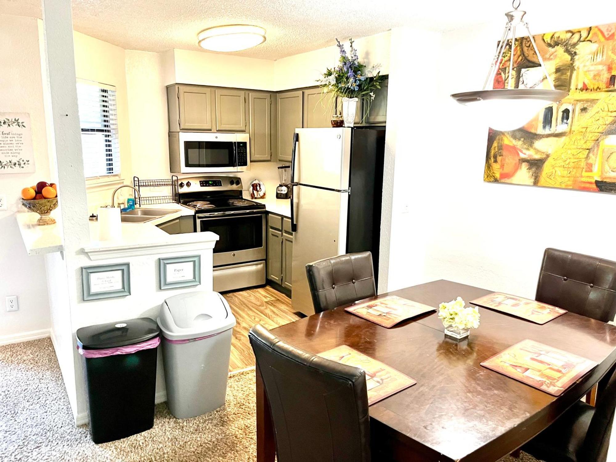 Daytona 2 Bed Apartment 10 Minutes To Beach With Balcony Port Orange Exterior photo