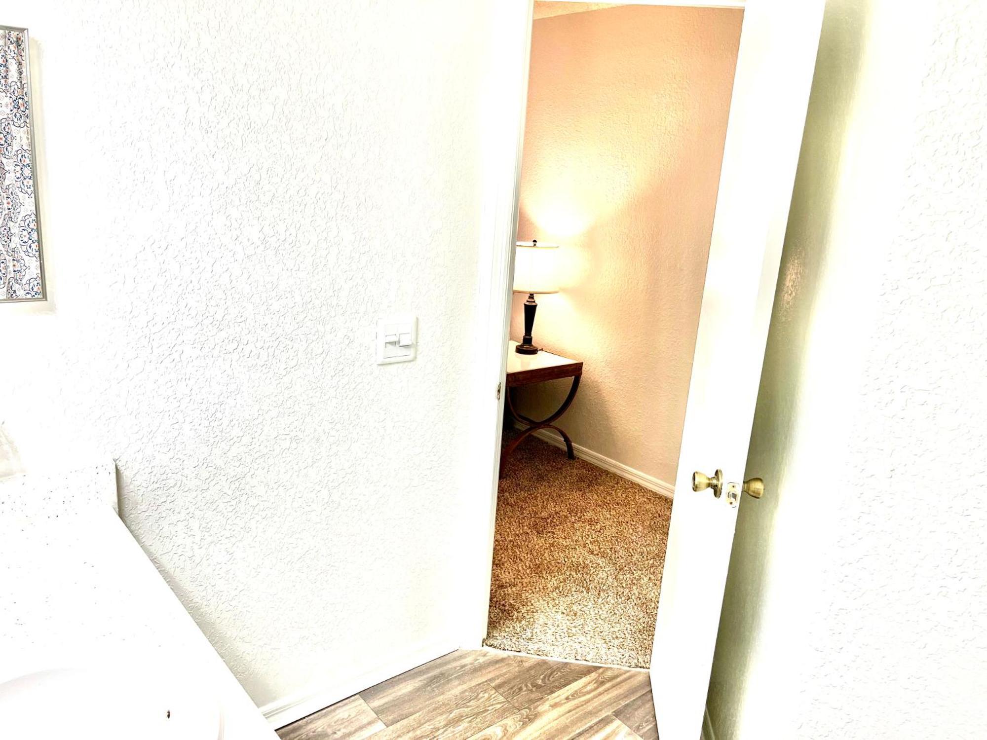 Daytona 2 Bed Apartment 10 Minutes To Beach With Balcony Port Orange Exterior photo